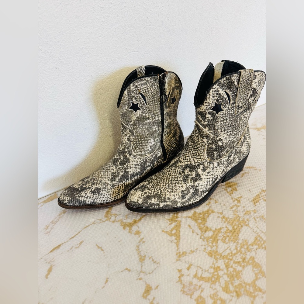 🔥🔥FINAL CLEARENCE🔥🔥 ZiGi ny Snake Western Ankle Boots - Picture 3 of 11